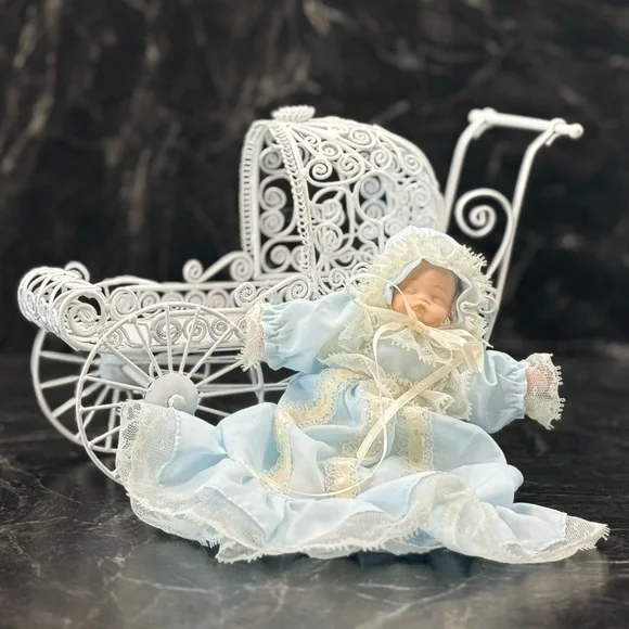 White Metal Doll Carriage with Small Baby Doll - Picture 1 of 16